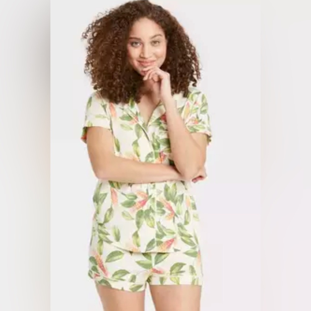 Garden Dreams: Stars Above Soft Short Sleeve Collar Top & Shorts Pajama Set